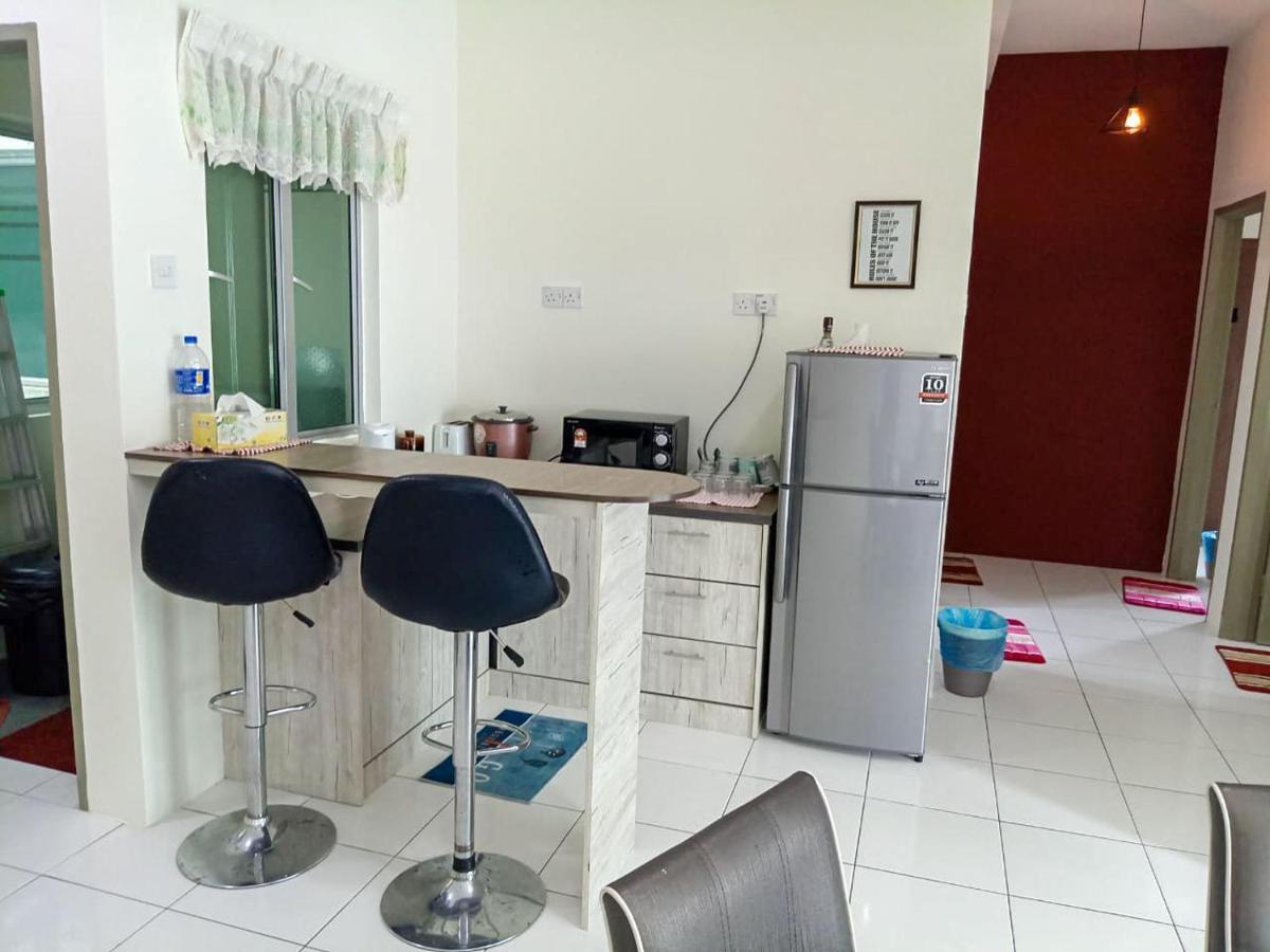 Apartment Family At Quintet A2-7-3a